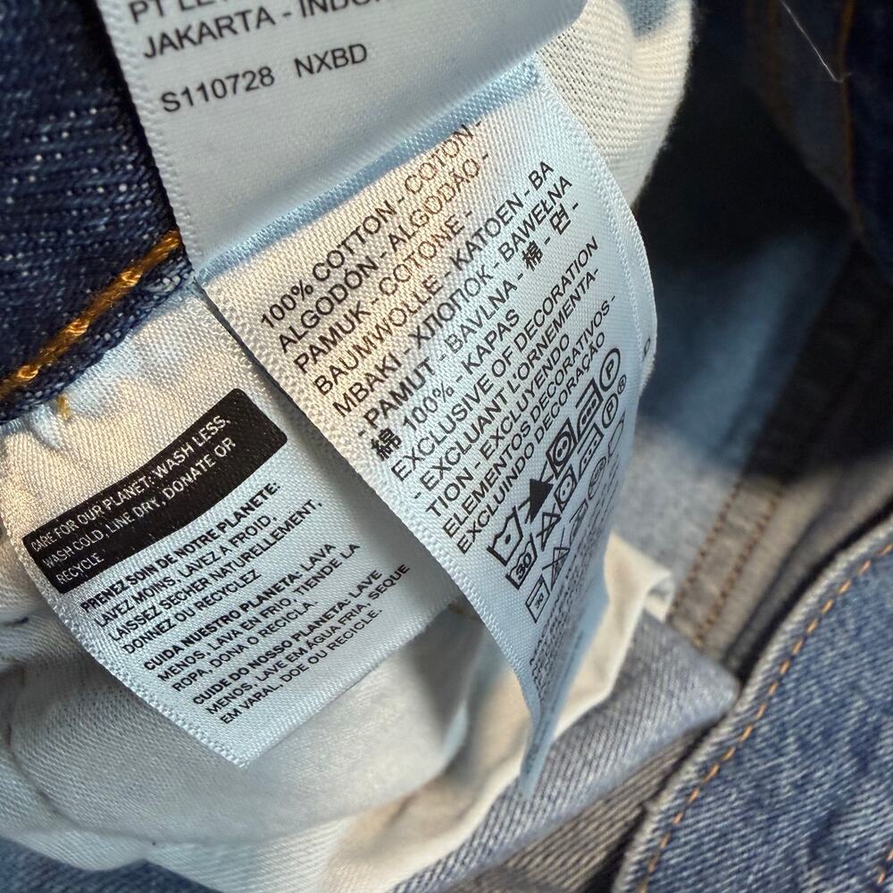 Levi's 517 Bootcut Jeans Men 42x32 Medium Wash Blue Denim Cotton Regular Fit NWT - Picture 7 of 8